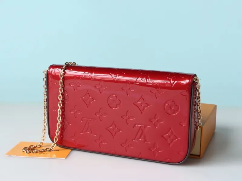 LV Wallets-984 - Image 4