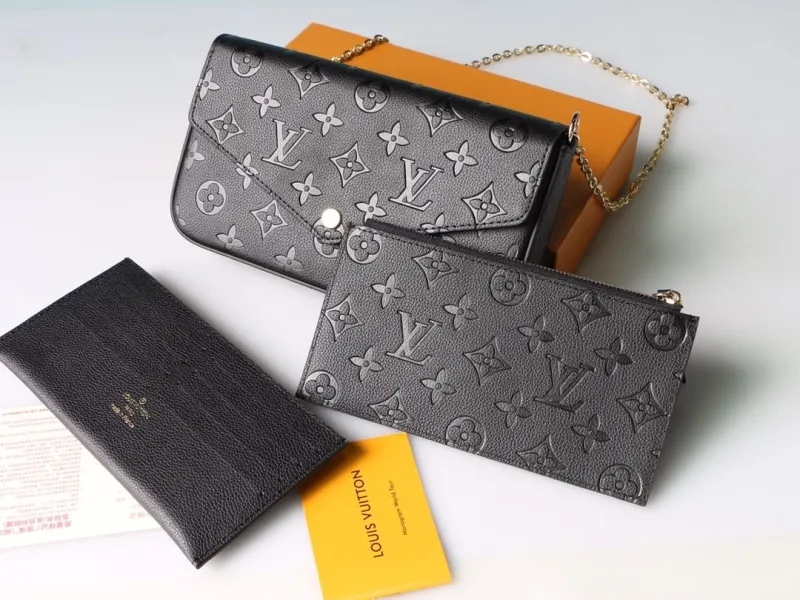 LV Wallets-987 - Image 3