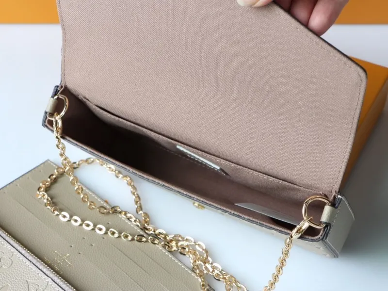 LV Wallets-992 - Image 6