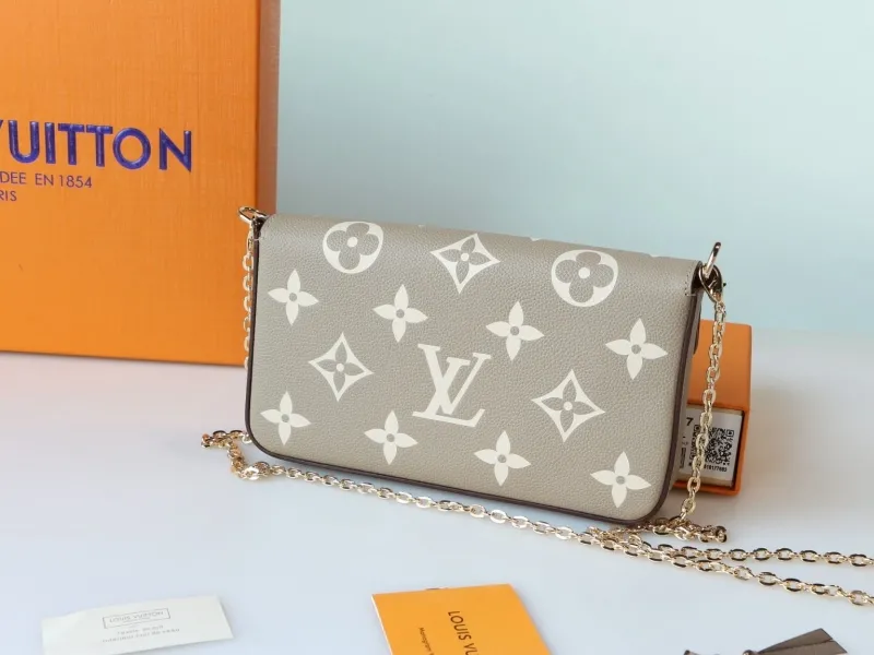 LV Wallets-994 - Image 6