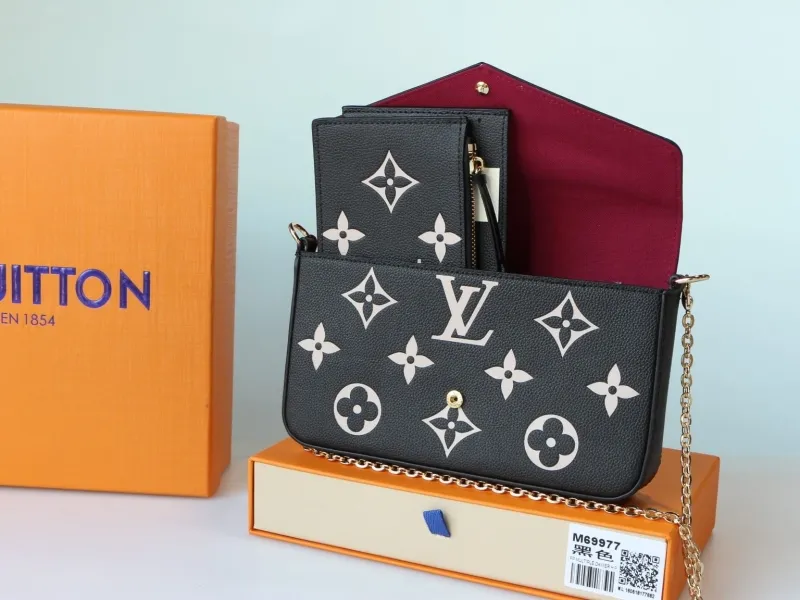 LV Wallets-995 - Image 3
