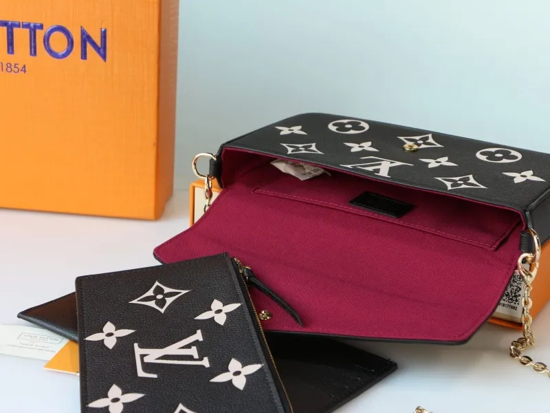 LV Wallets-995 - Image 4
