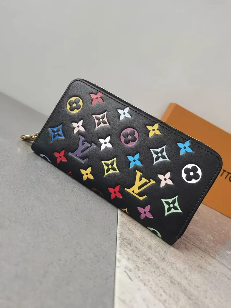 LV Wallets-998