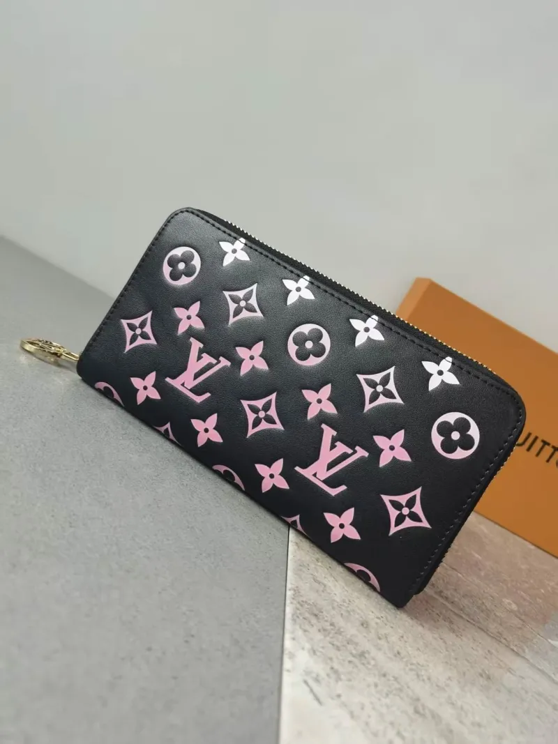 LV Wallets-999