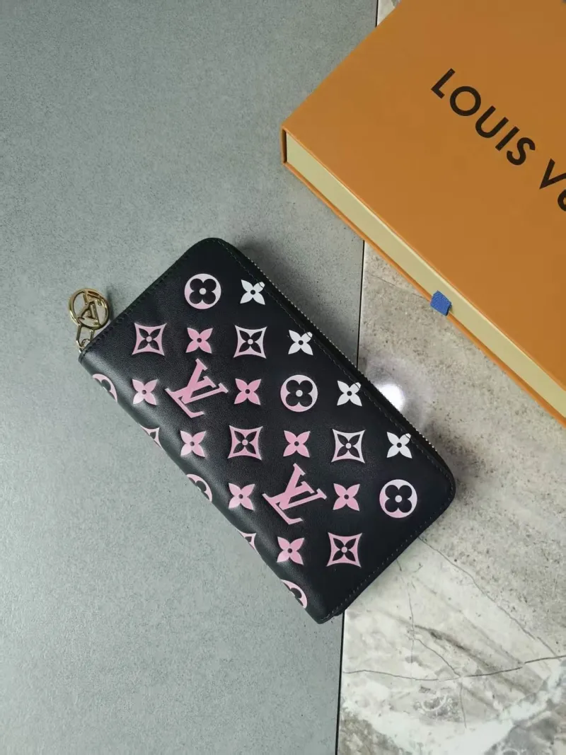 LV Wallets-999 - Image 3