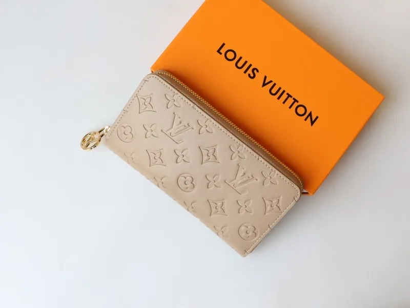 LV Wallets-1000 - Image 5