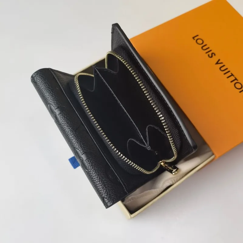 LV Wallets-1004 - Image 5