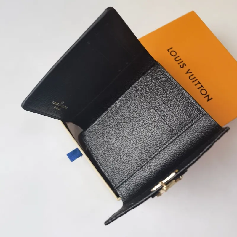 LV Wallets-1004 - Image 7