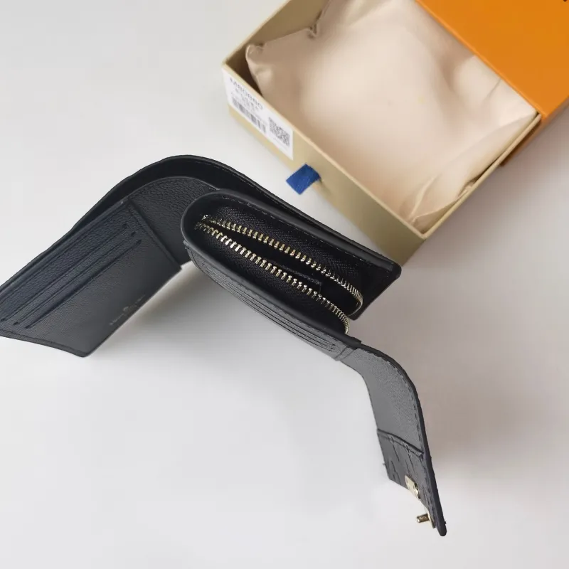 LV Wallets-1004 - Image 8