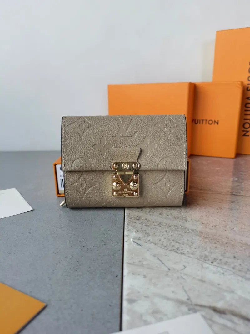 LV Wallets-1009