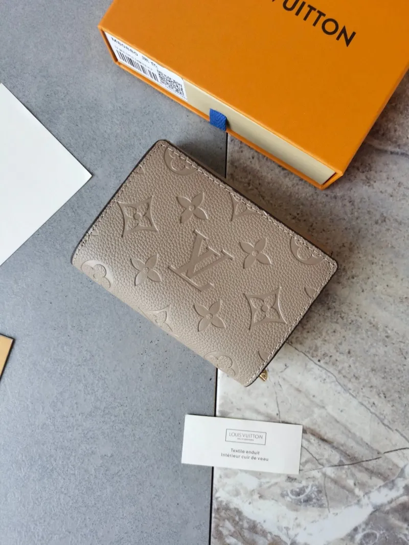 LV Wallets-1009 - Image 3