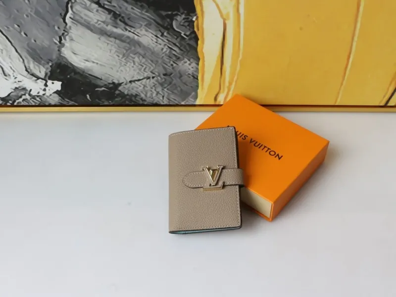LV Wallets-1011