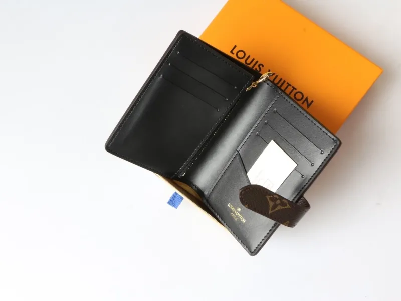 LV Wallets-1012 - Image 6