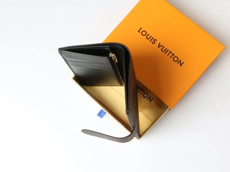 LV Wallets-1012 - Image 9