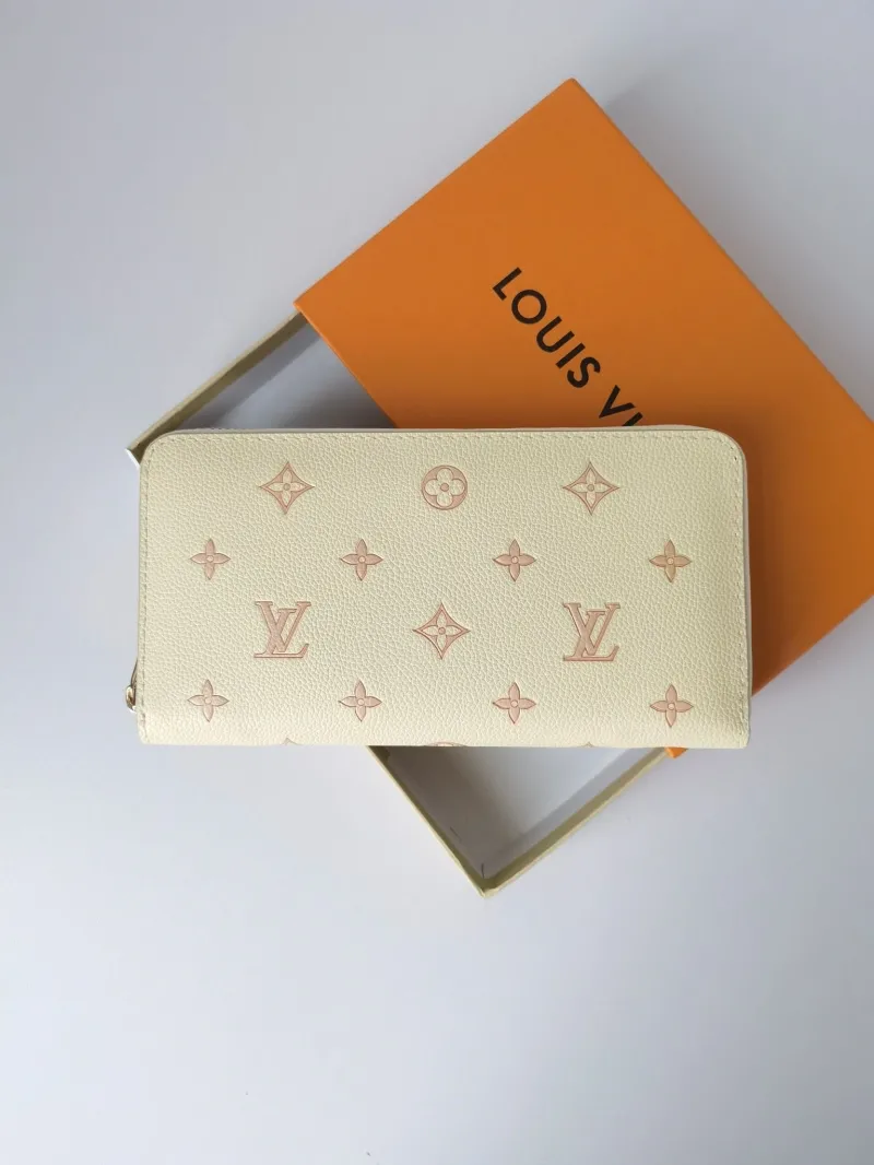 LV Wallets-1015 - Image 4