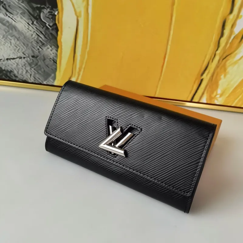 LV Wallets-1022