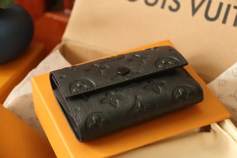 LV Wallets-1043 - Image 8