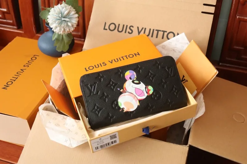 LV Wallets-1047