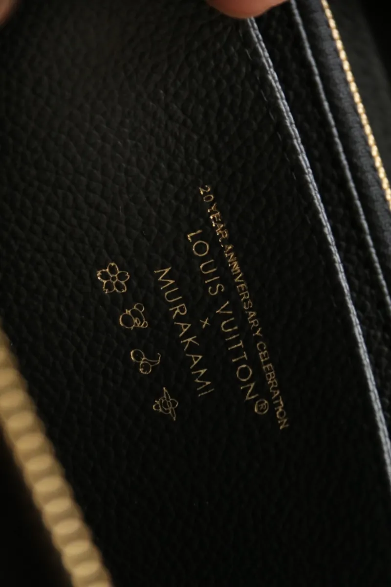 LV Wallets-1047 - Image 8