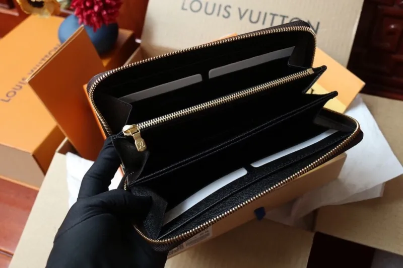 LV Wallets-1051 - Image 5