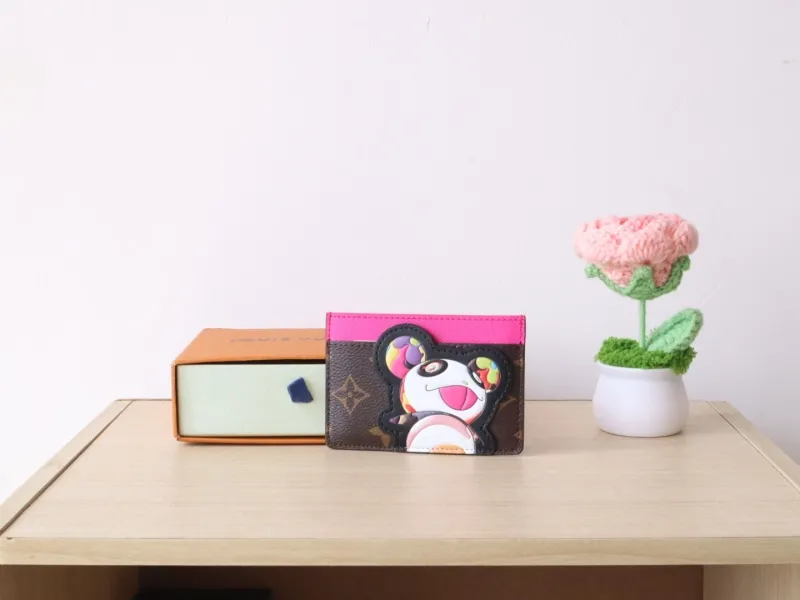 LV Wallets-1053