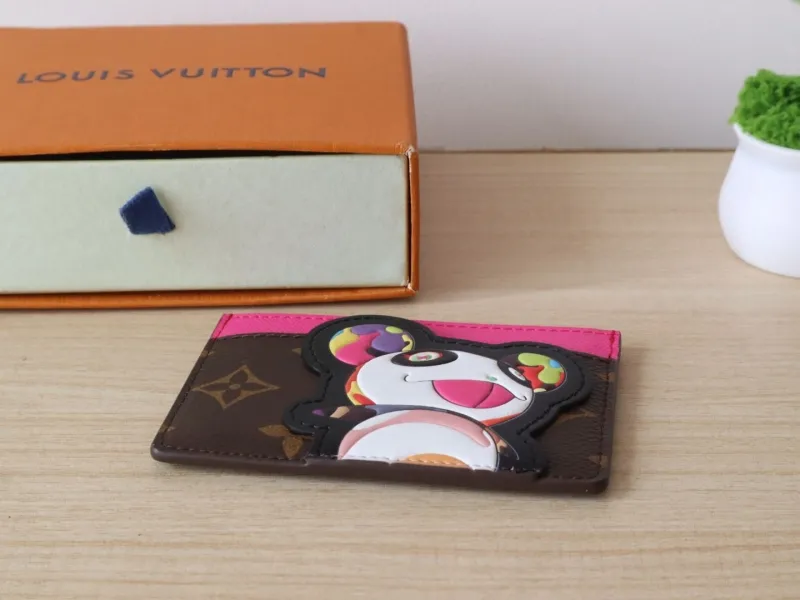 LV Wallets-1053 - Image 5