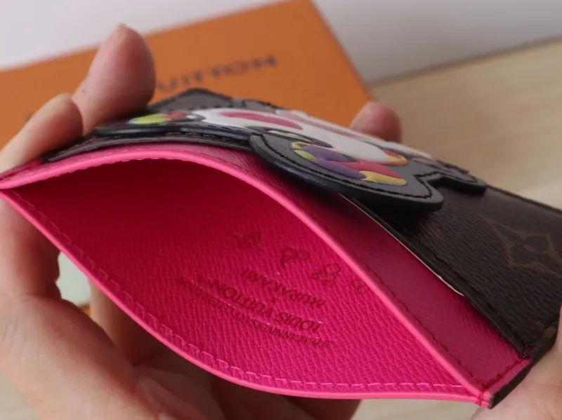 LV Wallets-1053 - Image 8