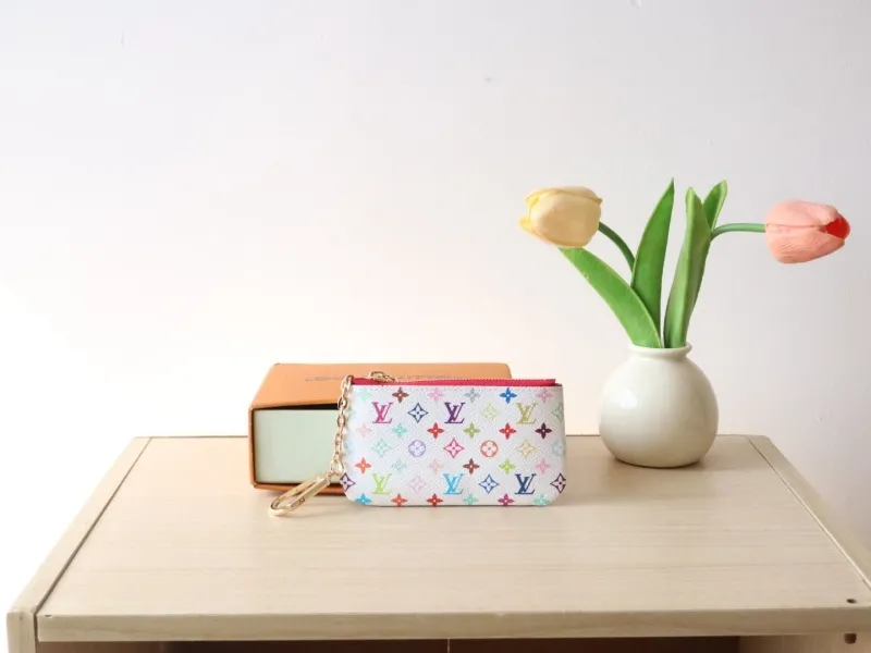 LV Wallets-1054