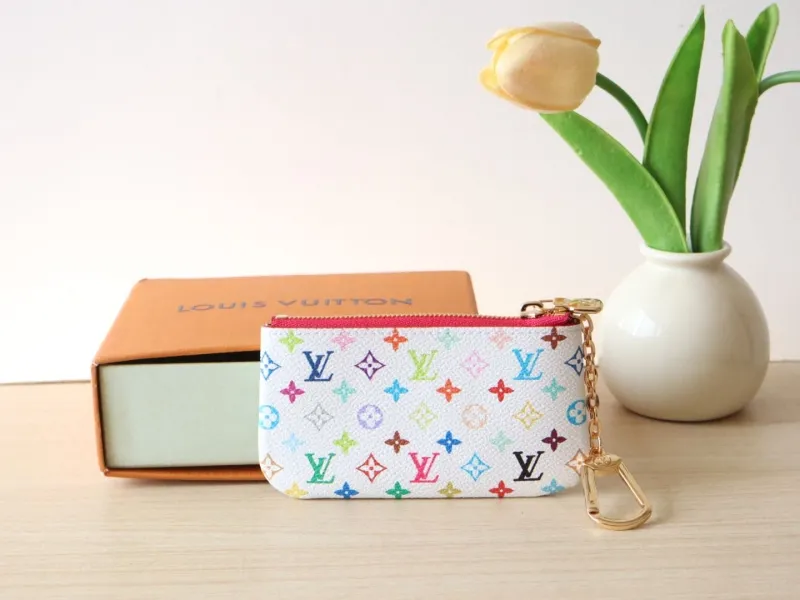 LV Wallets-1054 - Image 3