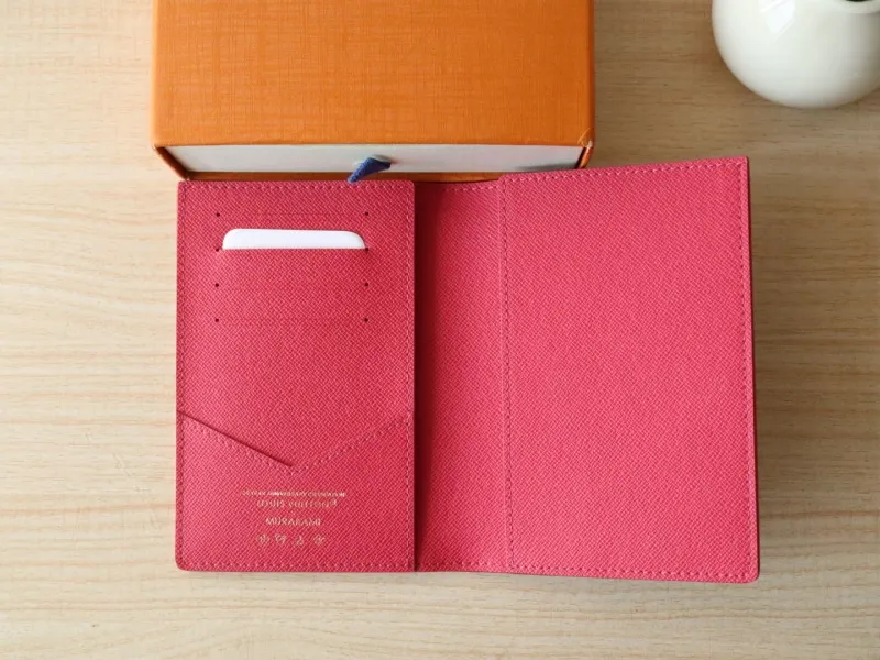 LV Wallets-1056 - Image 6