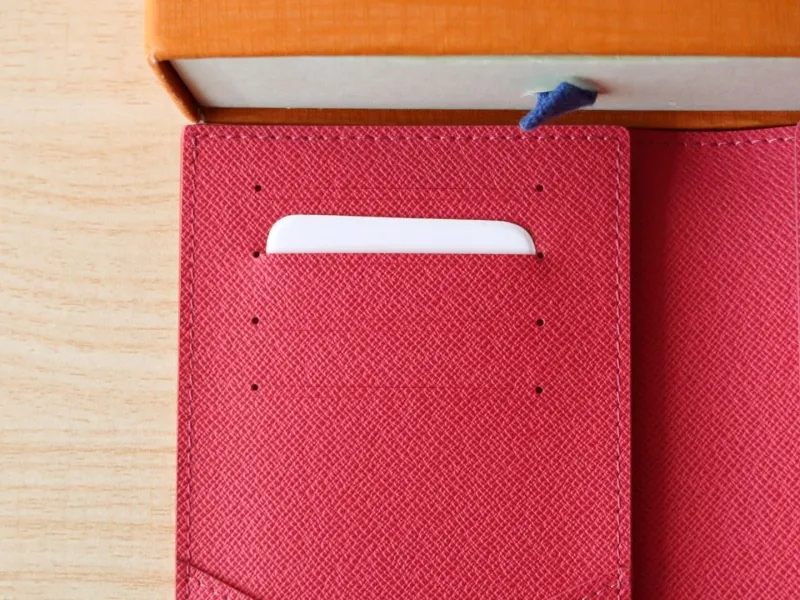 LV Wallets-1056 - Image 7