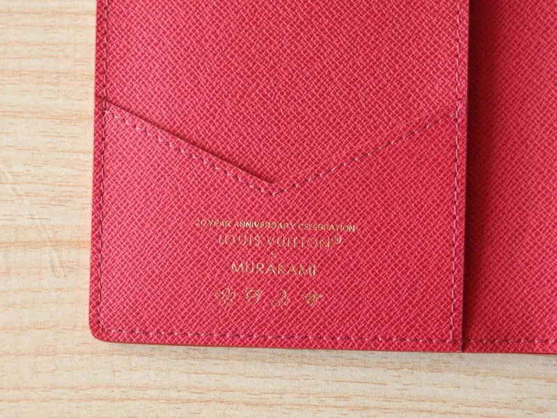 LV Wallets-1056 - Image 8