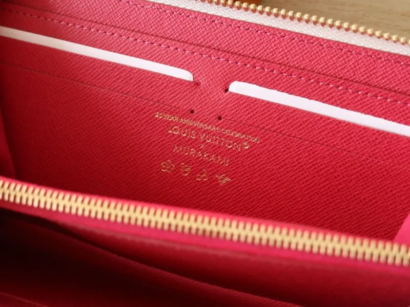 LV Wallets-1058 - Image 8