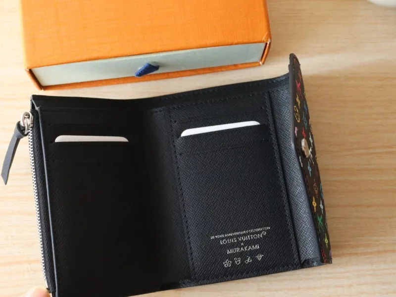 LV Wallets-1060 - Image 6