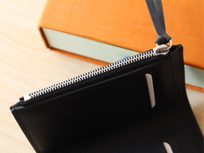LV Wallets-1060 - Image 9