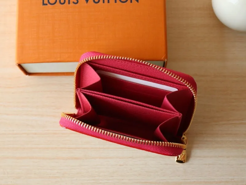 LV Wallets-1062 - Image 7