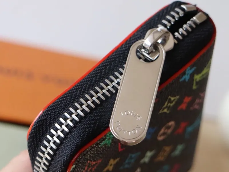 LV Wallets-1063 - Image 6
