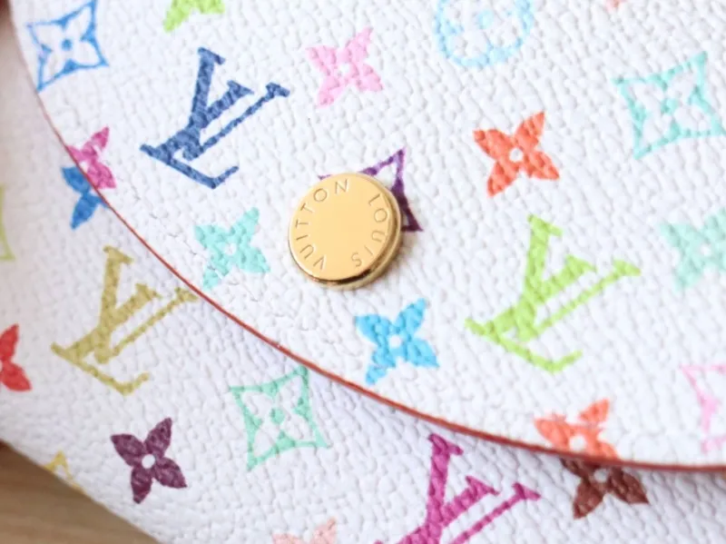LV Wallets-1066 - Image 6
