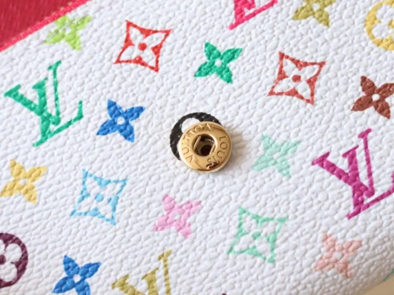 LV Wallets-1066 - Image 7
