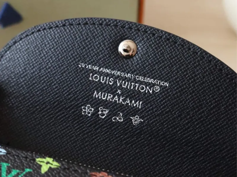 LV Wallets-1067 - Image 8