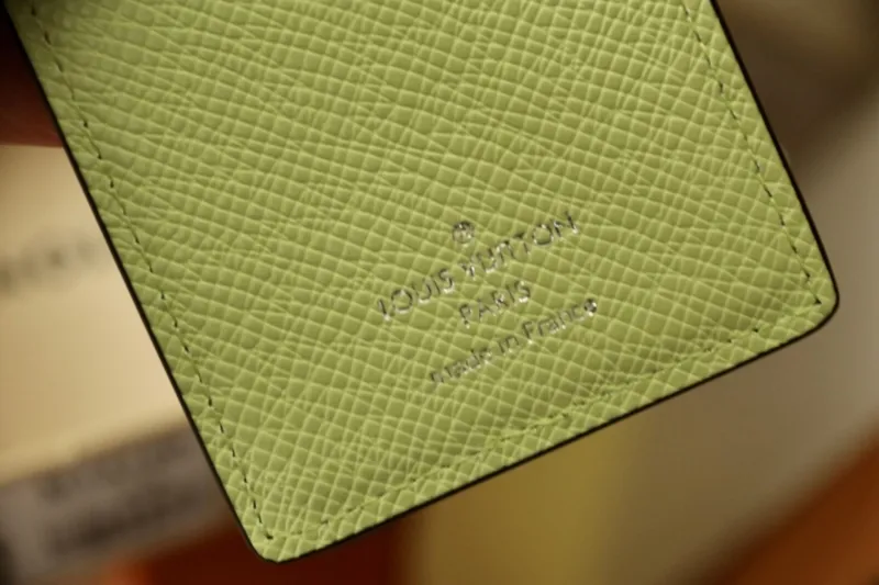 LV Wallets-1071 - Image 3