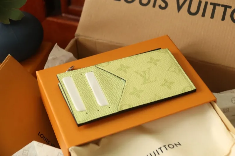 LV Wallets-1077 - Image 7
