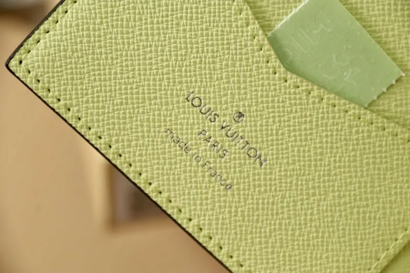 LV Wallets-1079 - Image 5