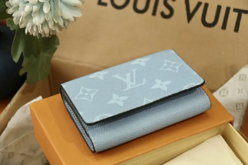 LV Wallets-1083 - Image 7