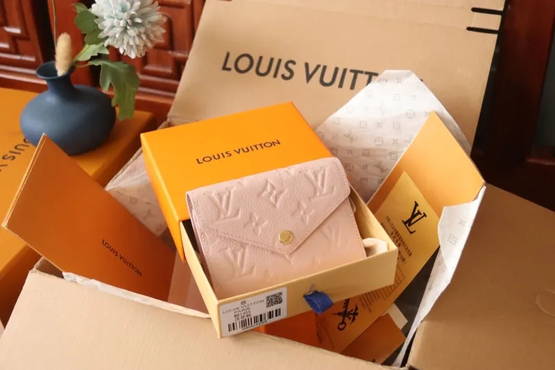 LV Wallets-1091