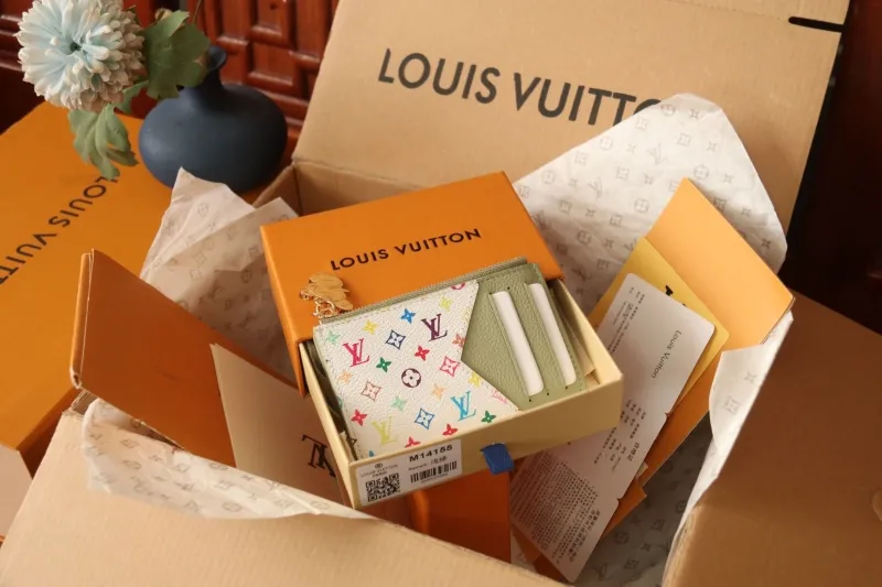 LV Wallets-1101