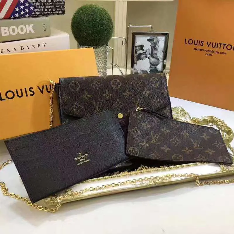 LV Wallets-1150