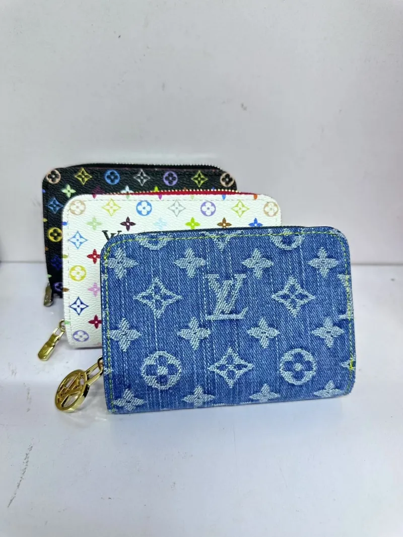 LV Wallets-1162