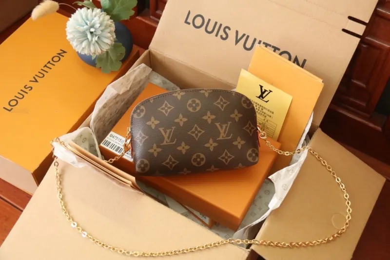 LV Wallets-1223