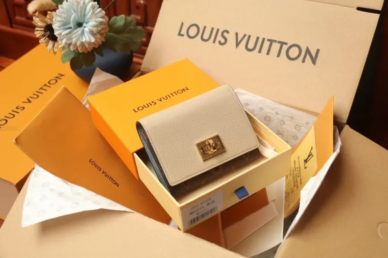 LV Wallets-1225